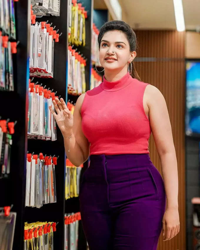 Honey Rose