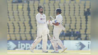 IND vs AUS 1st Test Live Score : প্রথম দিনের খেলা শেষ, ১০০ রানে পিছিয়ে ভারত