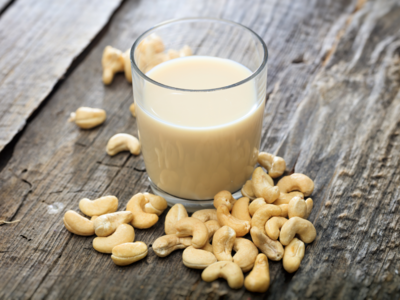 Cashews Soaked In Milk: കശുവണ്ടി പാലില്‍ കുതിര്‍ത്ത് കഴിച്ച് നോക്കൂ, ഗുണങ്ങള്‍ അനവധി