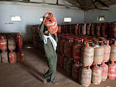 LPG Price: গ্যাস সিলিন্ডারের দাম কবে কমবে? সংসদে উত্তর দিলেন কেন্দ্রীয় মন্ত্রী