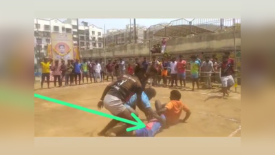 कबड्डी खेळताना आऊट होऊन फिरताच खाली कोसळला, मालाडमध्ये तरुणाचा मृत्यू; घटनेचा Live Video समोर