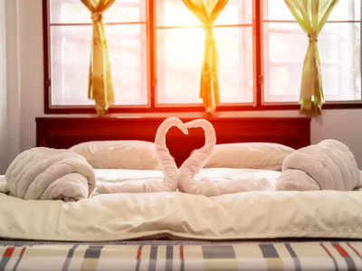 Vastu Tips Valentine Day 2023 వాలెంటైన్స్ రోజున మీ పడకగదిని ప్రత్యేకంగా అలంకరించండి... మీ భాగస్వామితో ప్రతి క్షణాన్నీ ఆస్వాదించండి...!