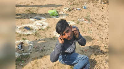 माफी दे दो... Noida Extension में गोली मार दबोचे गए पव्‍वा गैंग के मोबाइल स्नैचरों ने पकड़े कान