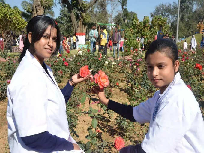 रूद्राक्ष और कल्पतरू जैसे कई दुलर्भ पेड़