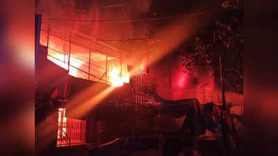 दिल्‍ली: करोलबाग के पंजाब नैशनल बैंक में आग लगी, 85 फायर टेंडर्स ने पाया काबू