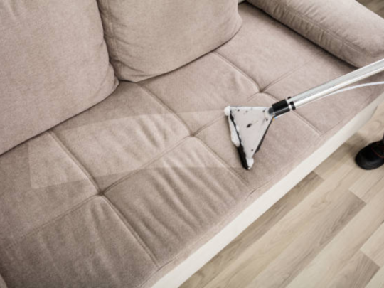 baking-soda-clean-sofa