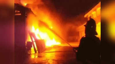 Noida: गैस सिलिंडर फटा और लग गई आग, नवजात समेत दो बच्चों की मौत... देर रात घटी घटना, 6 लोग हुए थे घायल