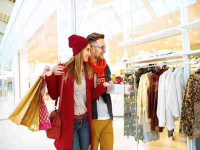Valentines Day 2023: वैलेंटाइन डे पर बीवी को करवाएं दिल्ली के इन मॉल्स से शॉपिंग, डिस्काउंट में हो जाएगी ढेर सारी शॉपिंग