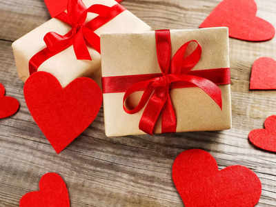 Valentines Day gifts: காதலர் தினம்.. பரிசு கொடுப்பதில் பெண்களை ஓவர்டேக் செய்த ஆண்கள்!