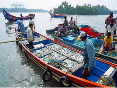 Fishermen Problems: ನಿರ್ಮಾಣವಾಗದ ಮೀನುಗಾರರ ಶೆಡ್; ಕಡಲಮಕ್ಕಳ ಆಕ್ರೋಶ