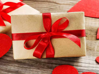 Valentine Gift च्या नादात मुंबईतील महिलेची ३.६८ लाखांची फसवणूक, फसवणूक टाळण्यासाठी या टिप्स पाहा