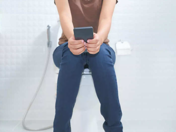Using Mobile In Toilet