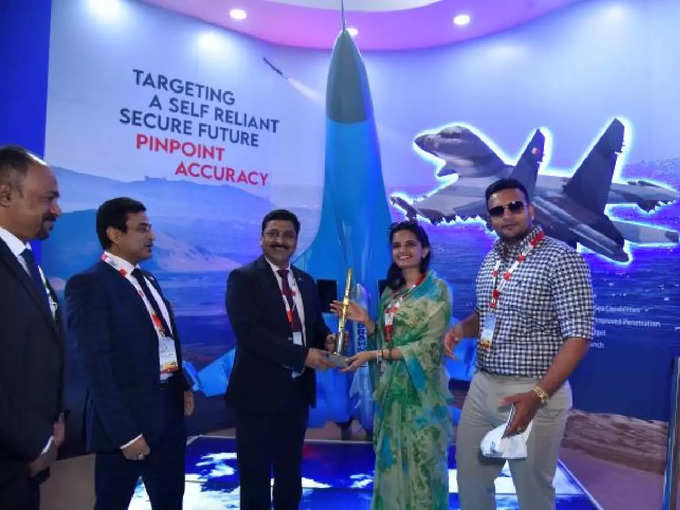 Dr Sanjeev joshi Dy CEO and Dr Aniyan GM Brahmos Aerospace