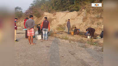 Siliguri News : শিলিগুড়িতে উলটে গেল ট্যাঙ্কার, পেট্রল ভেবে বোতাল-জারে  তরল সংগ্রহের হুড়োহুড়ি