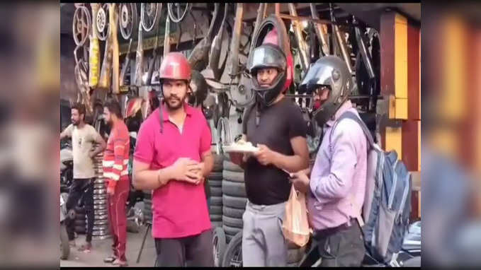 Dhanbad: हेलमेट पहन कई दुकानदार कर रहे व्यवसाय, देखिए क्यों है उनकी जान को खतरा