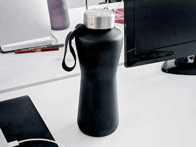 Water Bottle For Office: बेस्ट क्वालिटी मटेरियल से बने ये वॉटर बॉटल आपके पानी को रखेंगे ठंडा और साफ, ऑफिस बैग में आसानी से कर सकेंगे कैरी​
