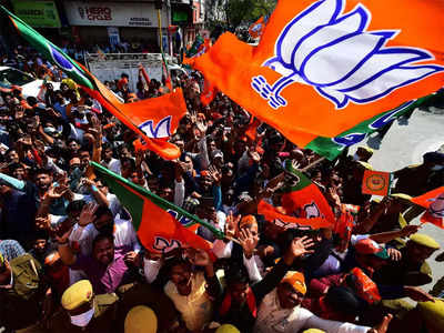 கர்நாடக தேர்தல் 2023: பாஜகவின் பிளான் B இதுதானாம்... சீக்ரெட்டாக நடக்கும் வேலைகள்!