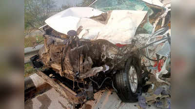 Agra Expressway पर कंटेनर से टकराई फॉर्च्यूनर, बागेश्‍वर धाम जा रहे कामधेनु स्‍टील के मालिक Naveen Singhal समेत 2 की मौत
