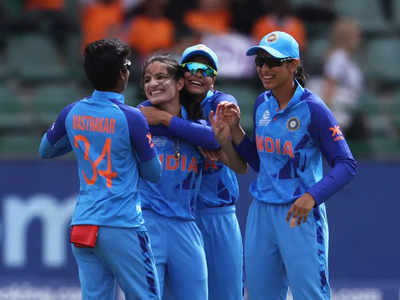 IND W vs ENG W: रेणुका सिंह ने इंग्लैंड के बल्लेबाजों की बजाई बैंड, टी20 विश्व कप में भारत के लिए रचा इतिहास