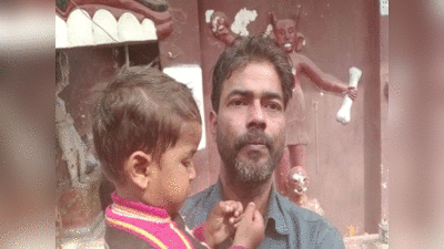 Kanpur : मां की लाश के पास रो रहा था बच्चा... फंदे से लटकती मिली महिला, नाइट ड्यूटी करने गया था पति
