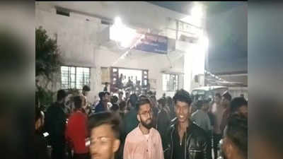 Deoghar: पॉकेटमारों की चांदी, भीड़ का फ़ायदा उठाकर सैंकड़ो मोबाईल उड़ाए... थाने मे लगी शिकायतकर्ताओं की भीड़