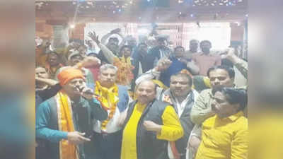 Buddheshwar Mahadev में सपा विधायक अरमान खान ने किया जलाभिषेक, हिंदू संगठनों ने मंदिर गर्भगृह का किया शुद्धीकरण