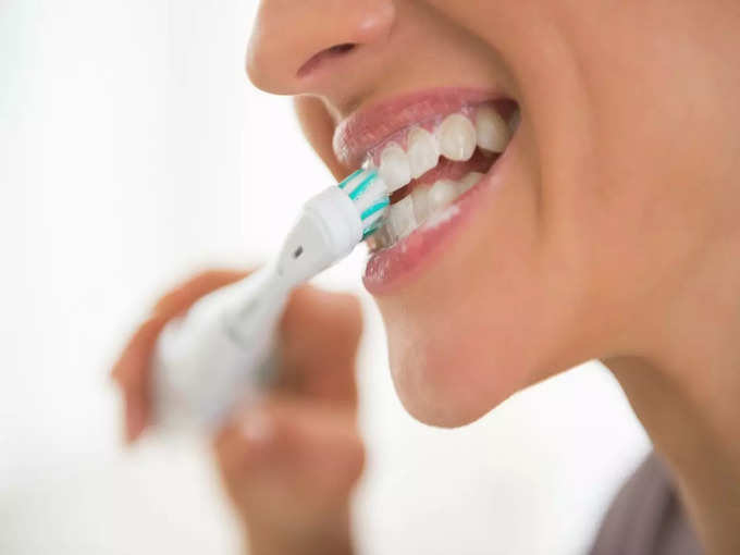 कैसे करें दातों की सफाई?