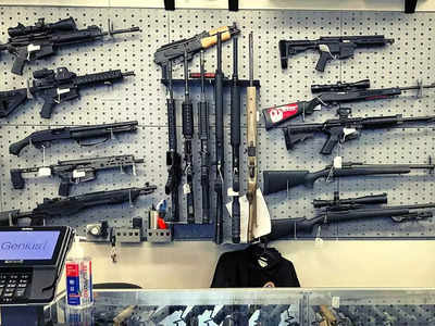 US Gun Culture : अमेरिका का गन कल्चर अपने चरम पर... हवाई अड्डों पर पिछले साल जब्त किए गए रेकॉर्ड 6542 हथियार