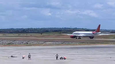 Shivamogga Airport: ಶಿವಮೊಗ್ಗ ವಿಮಾನ ನಿಲ್ದಾಣಕ್ಕೆ ಜಾಗ ಕೊಟ್ಟವರಿಗಿಲ್ಲ ಪರಿಹಾರ.. ಉಗ್ರ ಹೋರಾಟದ ಎಚ್ಚರಿಕೆ ಕಾಂಗ್ರೆಸ್‌!