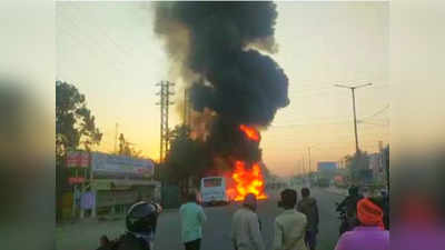 బీరంగూడలో భారీ అగ్నిప్రమాదం.. అపిఉన్న డీసీఎంలో మంటలు.. క్షణాల్లోనే డీసీఎం, కారు దగ్ధం 