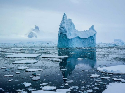 अंटार्क्टिकाचे हिम नीचांकी