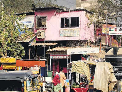 Navi Mumbai: तुर्भे परिसरात अमोनिया वायूची गळती, गटारातून गॅस थेट वस्तीत शिरला; नागरिकांना श्वास घेण्यास त्रास