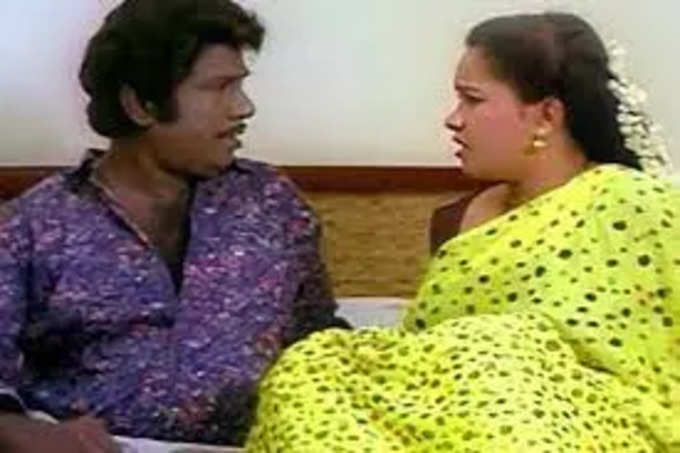 நடிகை ஷர்மிலியுடன்