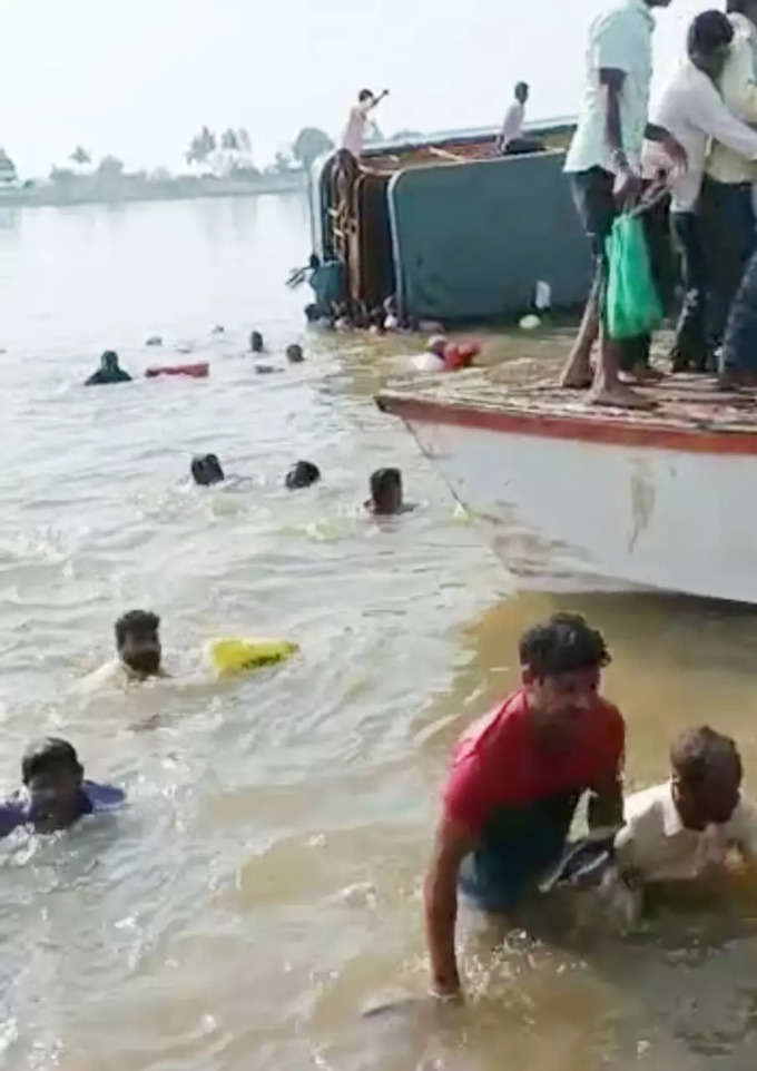 Boat carrying devotees of babaladi sadashiv mutt capsizes in krishna river, devotees swim to bank to save lives