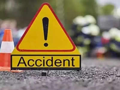Agra Lucknow Expressway: आगरा लखनऊ एक्सप्रेसवे पर फिर दिखा रफ्तार का कहर, डिवाइडर से टकराई कार, उड़े परखच्चे
