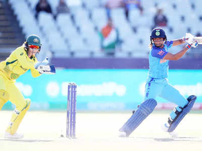 India W vs AUS W : হরমনপ্রীতের দুরন্ত হাফসেঞ্চুরিও পারল না বাঁচাতে, অজিদের বিরুদ্ধে হেরেই বিশ্বকাপ থেকে বিদায় ভারতের