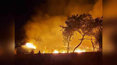 Noida News: नोएडा में रात ढाई बजे इलाहबास की झुग्गियों में लगी भीषण आग, 30 घर जलकर खाक, कोई जन हानि नहीं