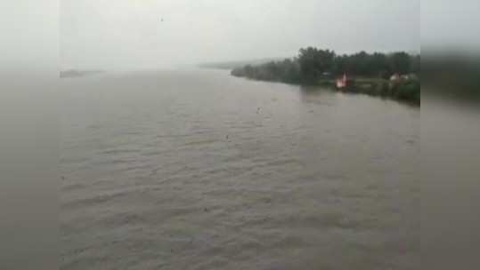 narmada river water level rises in barwani after release water from indira sarovar dam