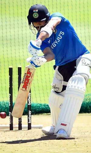 100 टेस्ट मैच खेलने वाले भारतीय खिलाड़ी 