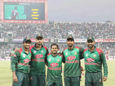 Bangladesh Cricket Team : গৃহযুদ্ধের আবহেই বাংলাদেশ ক্রিকেটে কোটি কোটি টাকা! জোর চর্চা