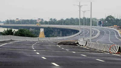 Bengaluru-Mysuru Expressway- ಸರ್ವೀಸ್ ರಸ್ತೆ ಸಂಪೂರ್ಣ ಆಗುವವರೆಗೂ ಎಕ್ಸ್ ಪ್ರೆಸ್ ವೇಯ ಟೋಲ್ ಸಂಗ್ರಹ ಮುಂದೂಡಲಾಗಿದೆ: ಪ್ರತಾಪ್ ಸಿಂಹ