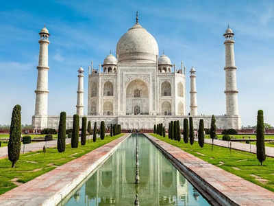 Agra ताजमहल घूमने आए पर्यटक से ठगी, गाइड ने कीमत से ज्यादा खरीदाया सामान, फोटो खींचने के लिए करीब 3 हजार