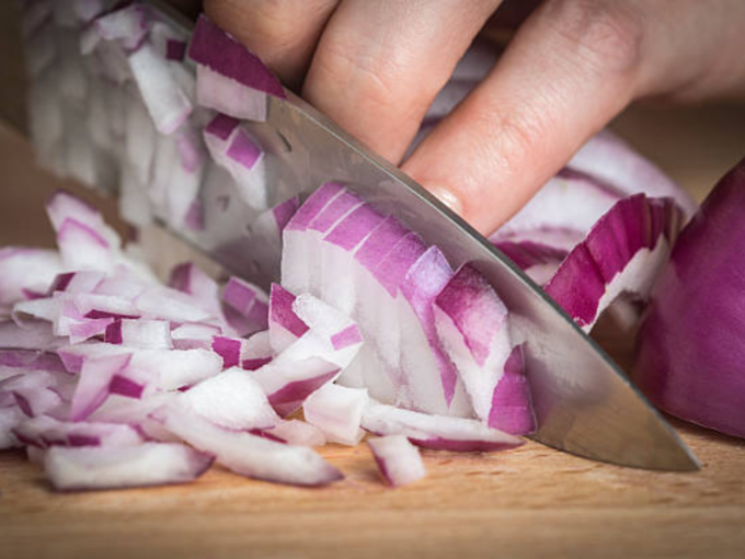 Grip the chopping board