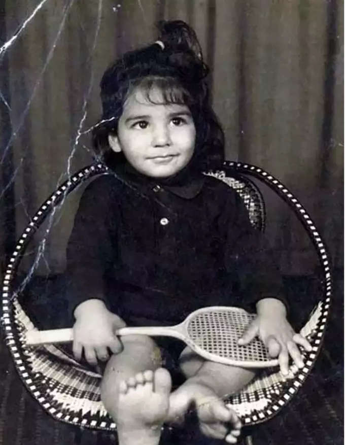 Bollywood actor Childhood Photo will Surprise You