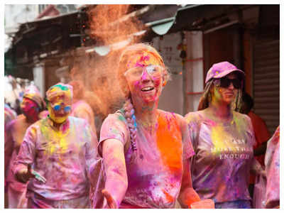 Holi Colours : హోలీకి ఇంట్లోనే కలర్స్ ప్రిపేర్ చేయండిలా..