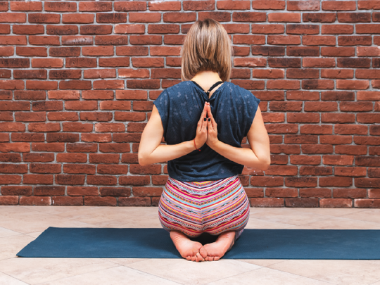 5 Yoga Benefits: हॉर्वर्ड भी मानता है योगा के 5 शानदार फायदे, इन चीजों के लिए जरूर करें योगासन 