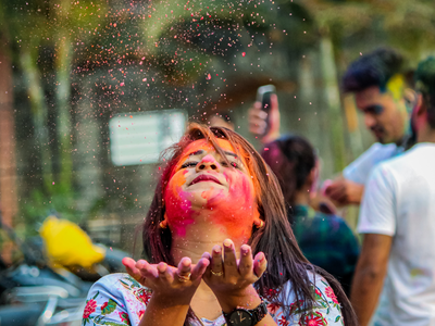 Holi 2023 | നിറങ്ങളുടെ ഉത്സവമായ ഹോളിയുടെ പ്രാധാന്യം