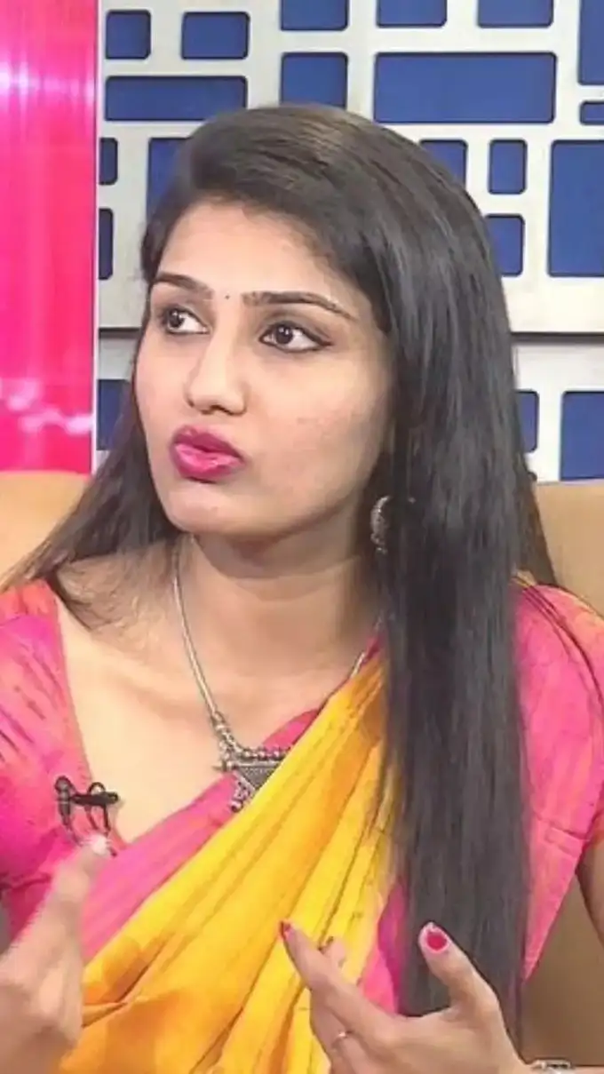 दोनों बहनें और पति भी डॉक्टर