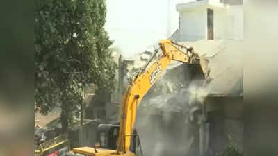 UP Demolition Drive: ಉತ್ತರ ಪ್ರದೇಶದಲ್ಲಿ ಗೂಂಡಾಗಳ ವಿರುದ್ಧ ಮತ್ತೆ ಅಬ್ಬರಿಸಿದ ‘ಬುಲ್ಡೋಜರ್ ಬಾಬಾ’!