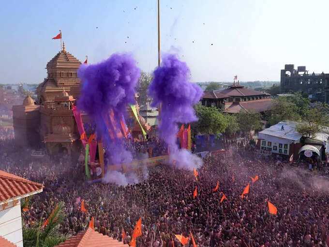 रंगोत्सव का जश्न